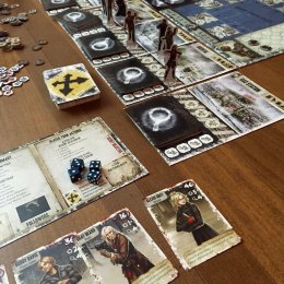 Dead of Winter: A Crossroads Game