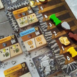 Caverna: Cave vs Cave