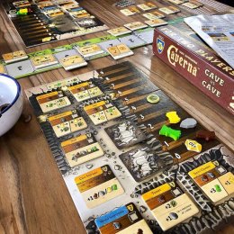 Caverna: Cave vs Cave