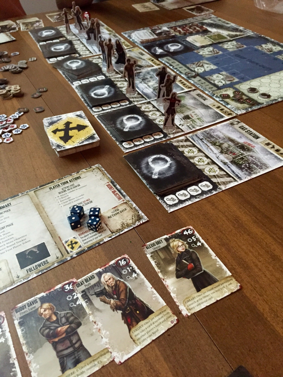 Dead of Winter: A Crossroads Game